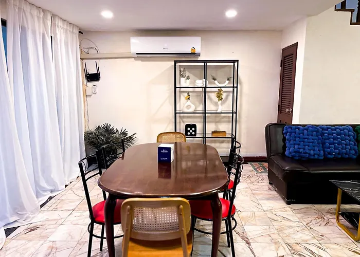 Ferienhaus 4br 10pax Ensuite Near Emquartier Emporium Emsphere