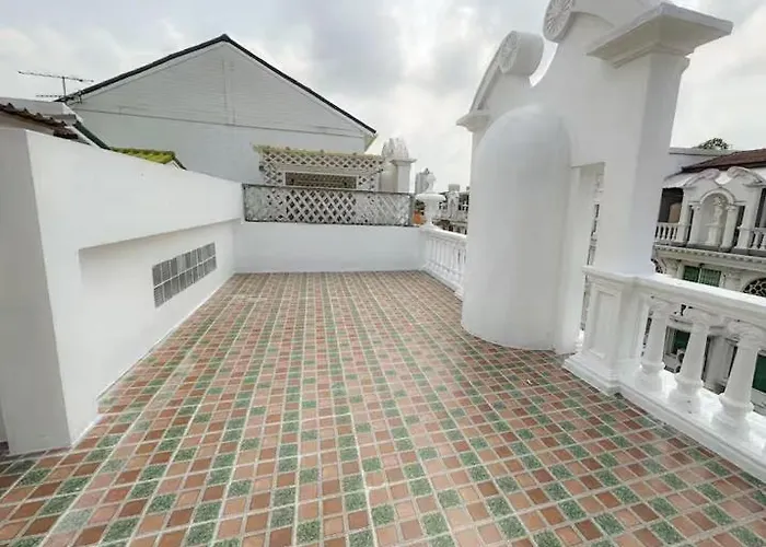 Ferienhaus 4br 10pax Ensuite Near Emquartier Emporium Emsphere