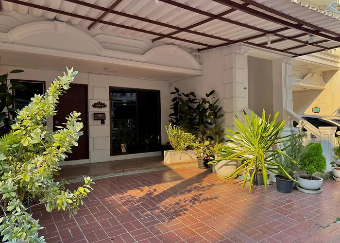 4br 10pax Ensuite Near Emquartier Emporium Emsphere Ferienhaus *